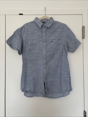 Izod Short-Sleeve Button-Down Shirt in Light Blue